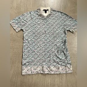 Women’s LV shirt